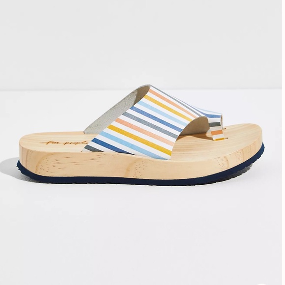 FREE PEOPLE NEW WOODLANDS PLATFORM CLOG SANDAL - Picture 2 of 14